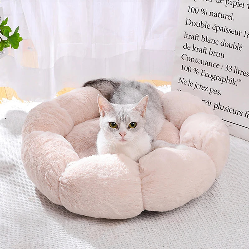Flower Soft Pet Bed – Warm Winter Cushion for Cats Breathable & Thickened