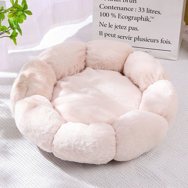 Flower Soft Pet Bed – Warm Winter Cushion for Cats Breathable & Thickened