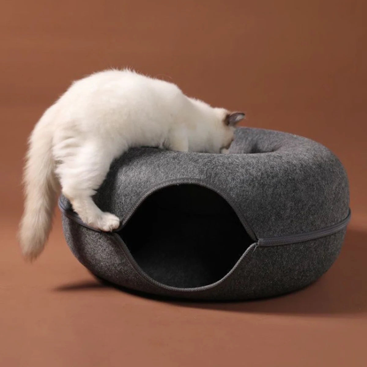 Felt Donut Cat Bed – 2-in-1 Hide & Play Tunnel for Cats
