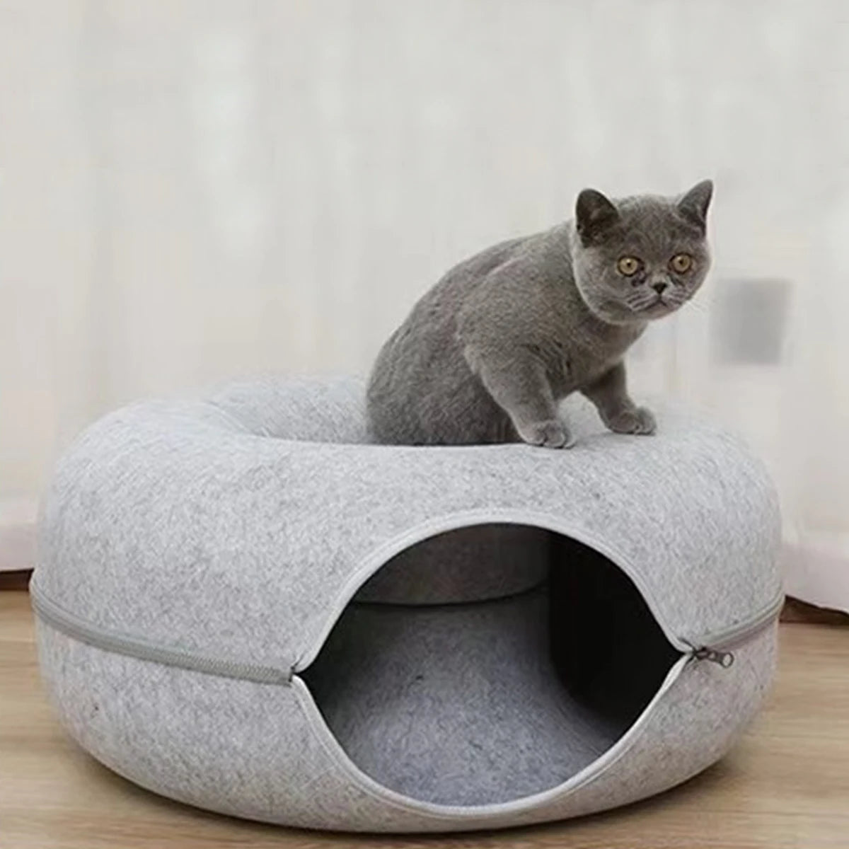 Felt Donut Cat Bed – 2-in-1 Hide & Play Tunnel for Cats