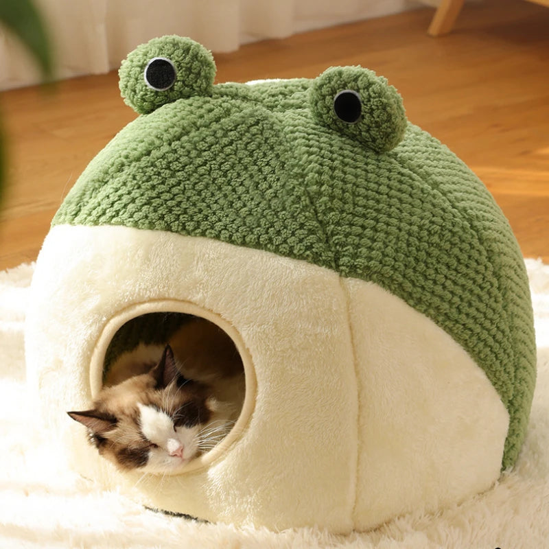 Winter Pet Nest – Plush Semi-Enclosed Frog-Shaped House for Cats