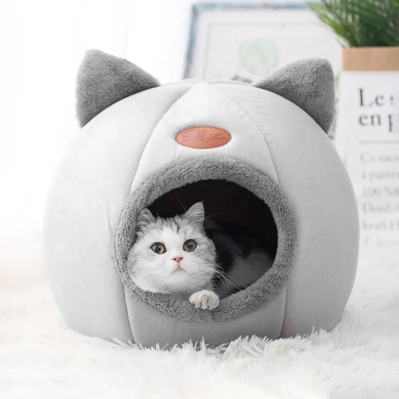 Deep Sleep Winter Pet Bed – Cozy Indoor Tent Nest for Cats