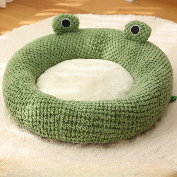 Winter Pet Nest – Plush Semi-Enclosed Frog-Shaped House for Cats