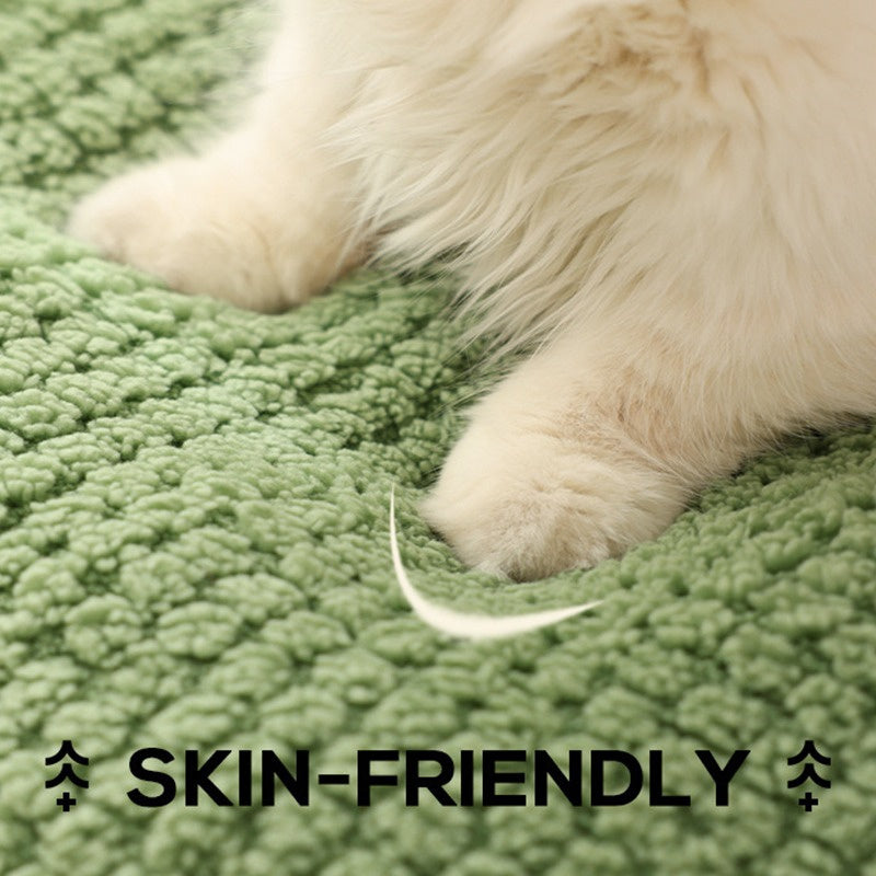 Winter Pet Nest – Plush Semi-Enclosed Frog-Shaped House for Cats