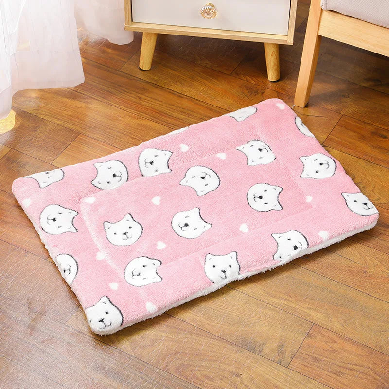 Thick Flannel Cat Mat – Soft, Breathable Winter Cushion for cats
