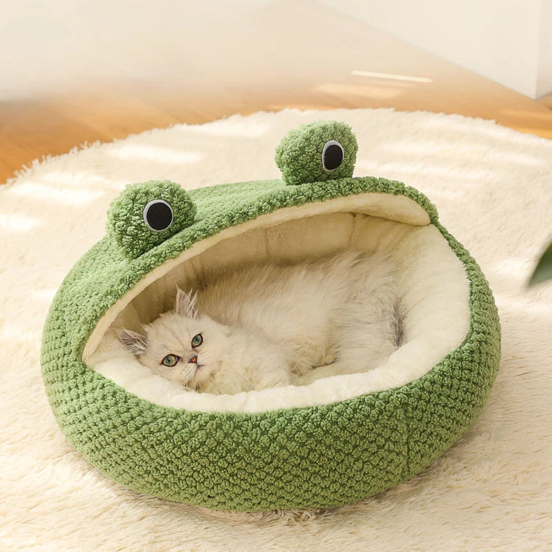 Winter Pet Nest – Plush Semi-Enclosed Frog-Shaped House for Cats